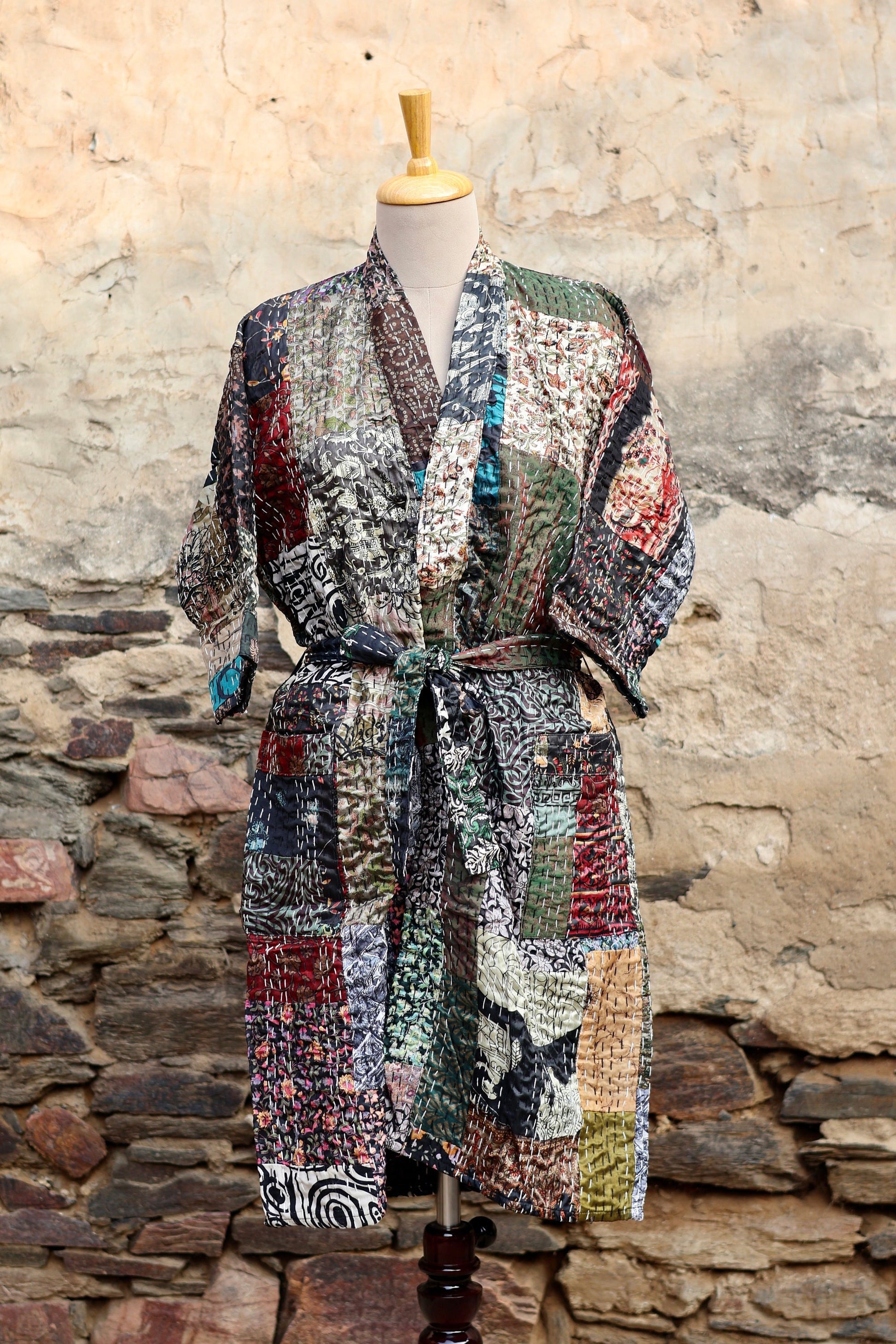 Vintage Handmade Silk Patchwork Kantha Kimono Robe | Indian Silk Kantha Jacket Kimono Robe | Bridesmaid Robe | Kantha Kimono
