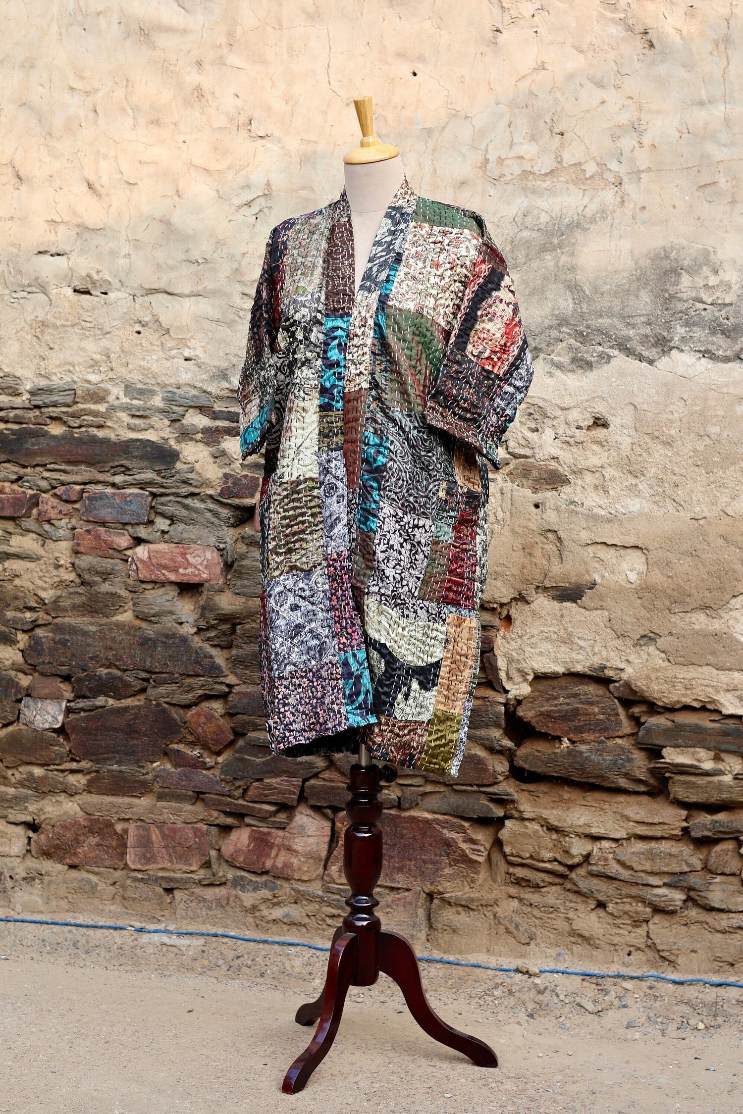 Vintage Handmade Silk Patchwork Kantha Kimono Robe | Indian Silk Kantha Jacket Kimono Robe | Bridesmaid Robe | Kantha Kimono