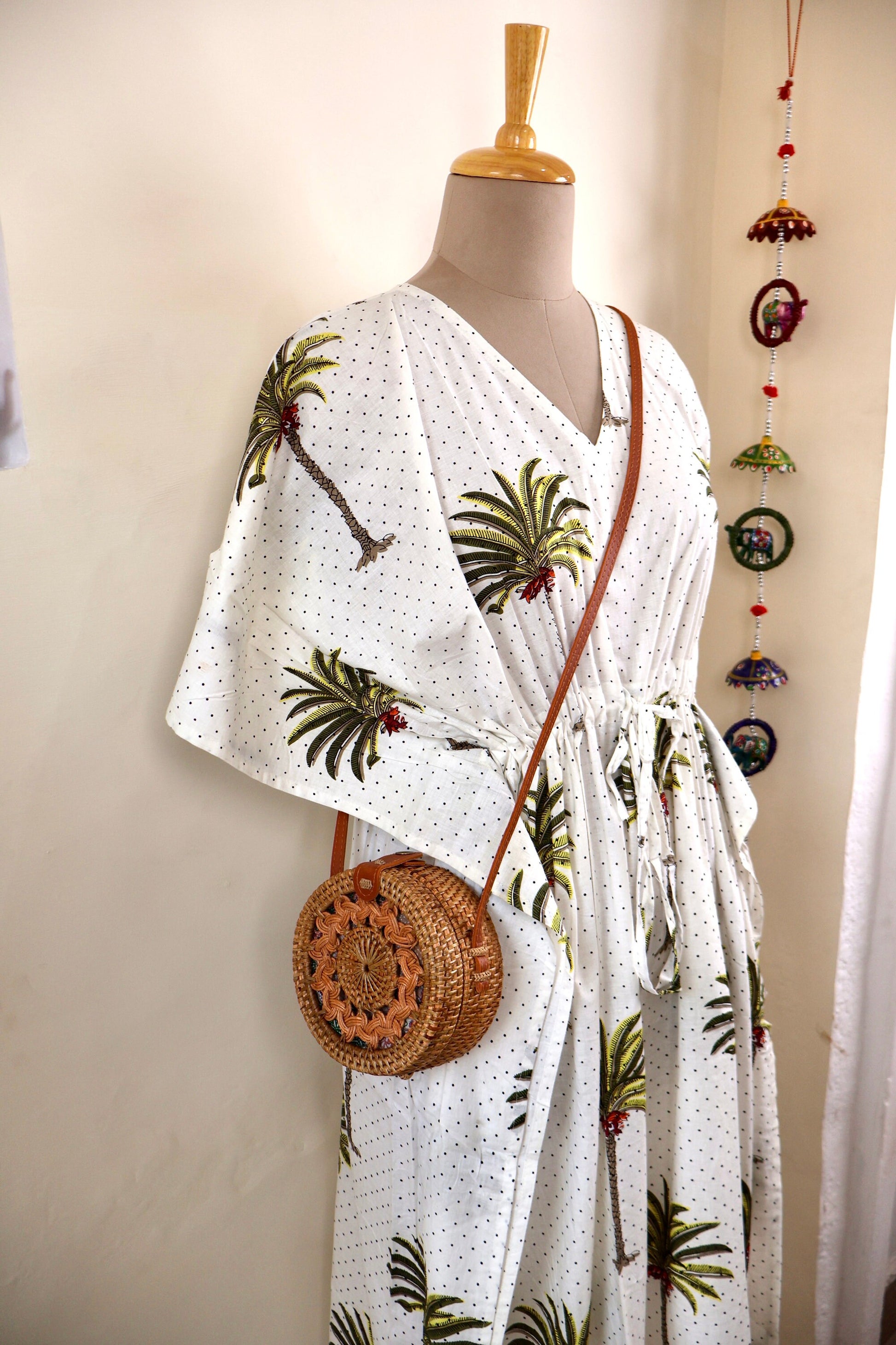 Round Rattan Bag with Braid Pattern, Bali Bags, Handwoven Crossbody Purse, Braided Straw Bag, Bali Sling Bags Rattan Bags Gift for her