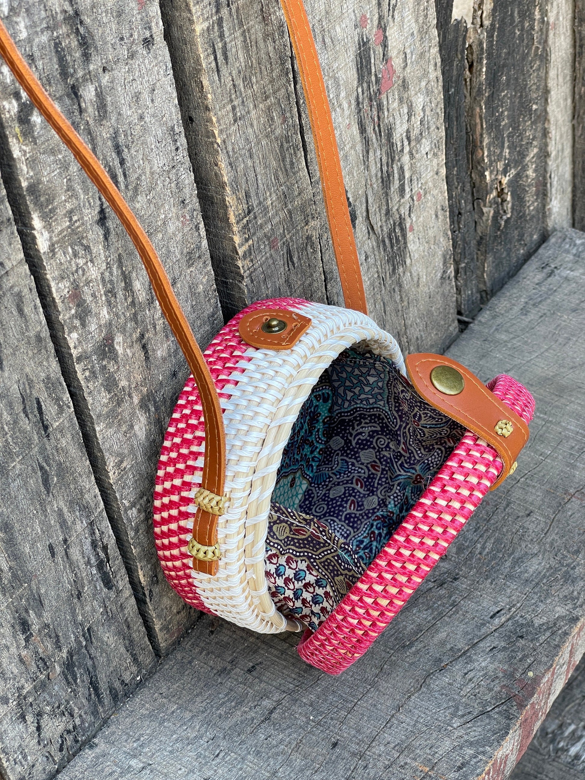 Round Rattan Bag with Braid Pattern, Bali Bags, Handwoven Crossbody Purse, Braided Straw Bag, Bali Sling Bags Rattan Bags Gift for her