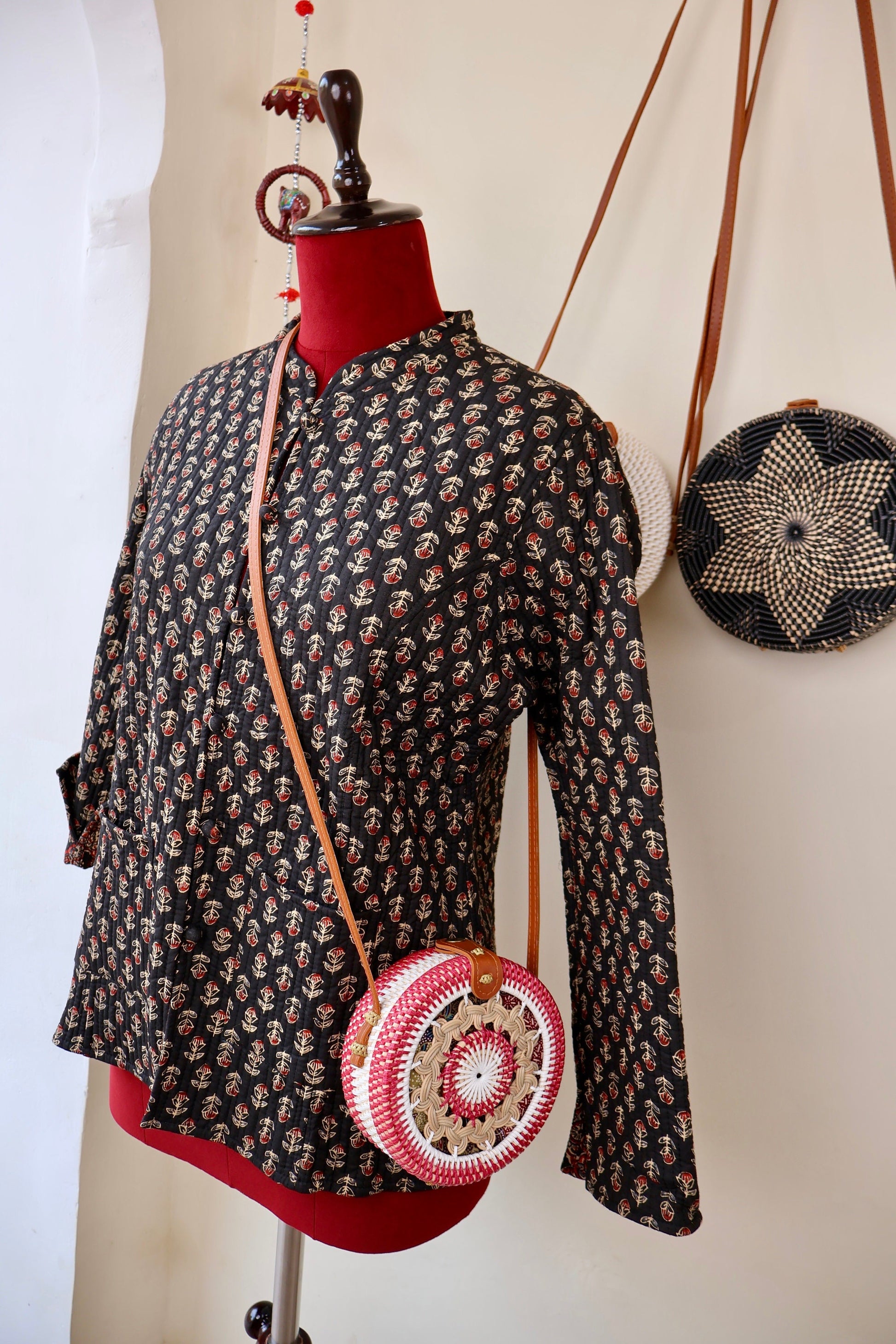Round Rattan Bag with Braid Pattern, Bali Bags, Handwoven Crossbody Purse, Braided Straw Bag, Bali Sling Bags Rattan Bags Gift for her
