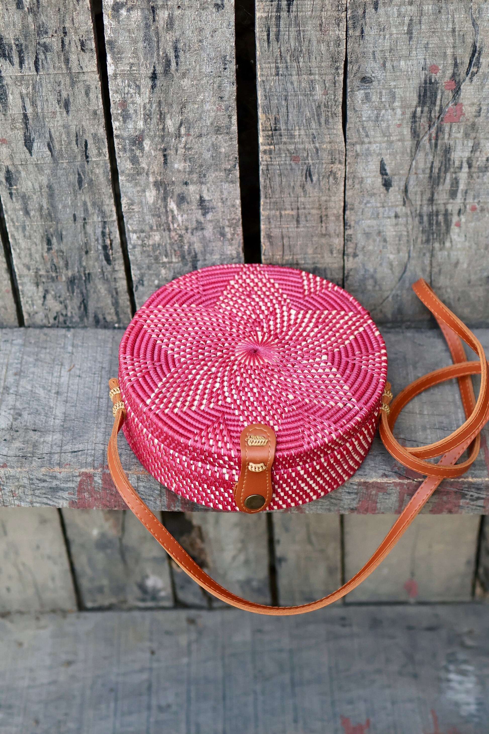 Round Rattan Bag with Flower Weaving, Bali Bag Handwoven Crossbody Purse, Braided Straw Bag, Bali Sling Bags, Rattan Bags, Gift for her