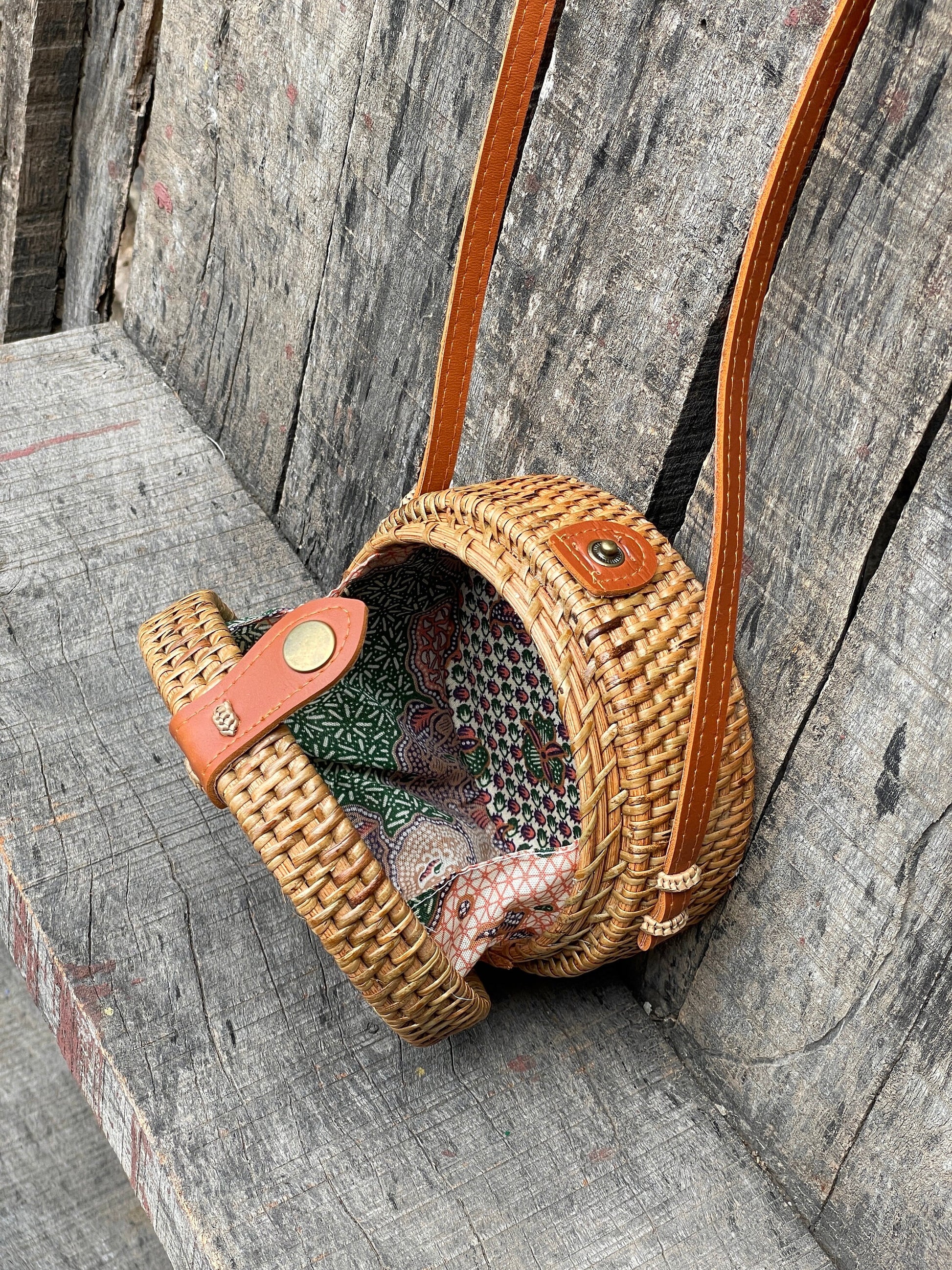 Round Rattan Bag with Braid Pattern, Bali Bags, Handwoven Crossbody Purse, Braided Straw Bag, Bali Sling Bags Rattan Bags Gift for her