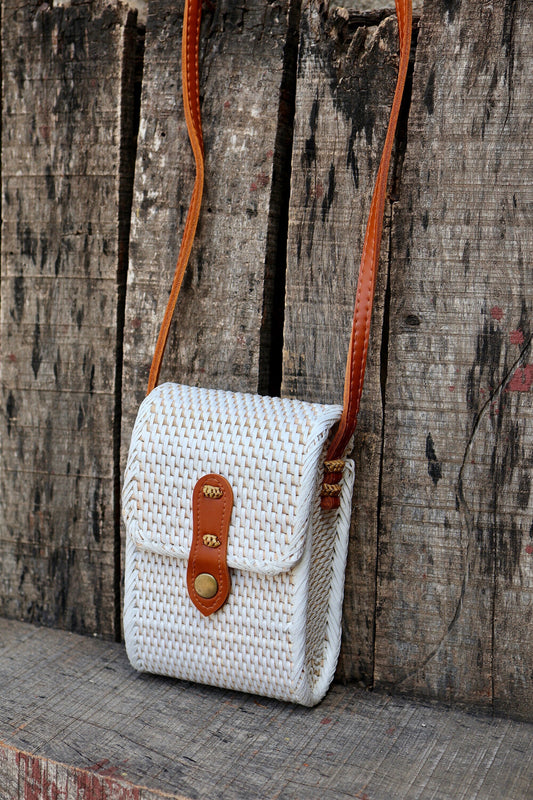 Small Handwoven Rattan Bali Bag, Shoulder Bag, Crossbody Purse for Mobile Phone, Braided Straw Bag, Bohemian Style Rattan Bags, Gift for her